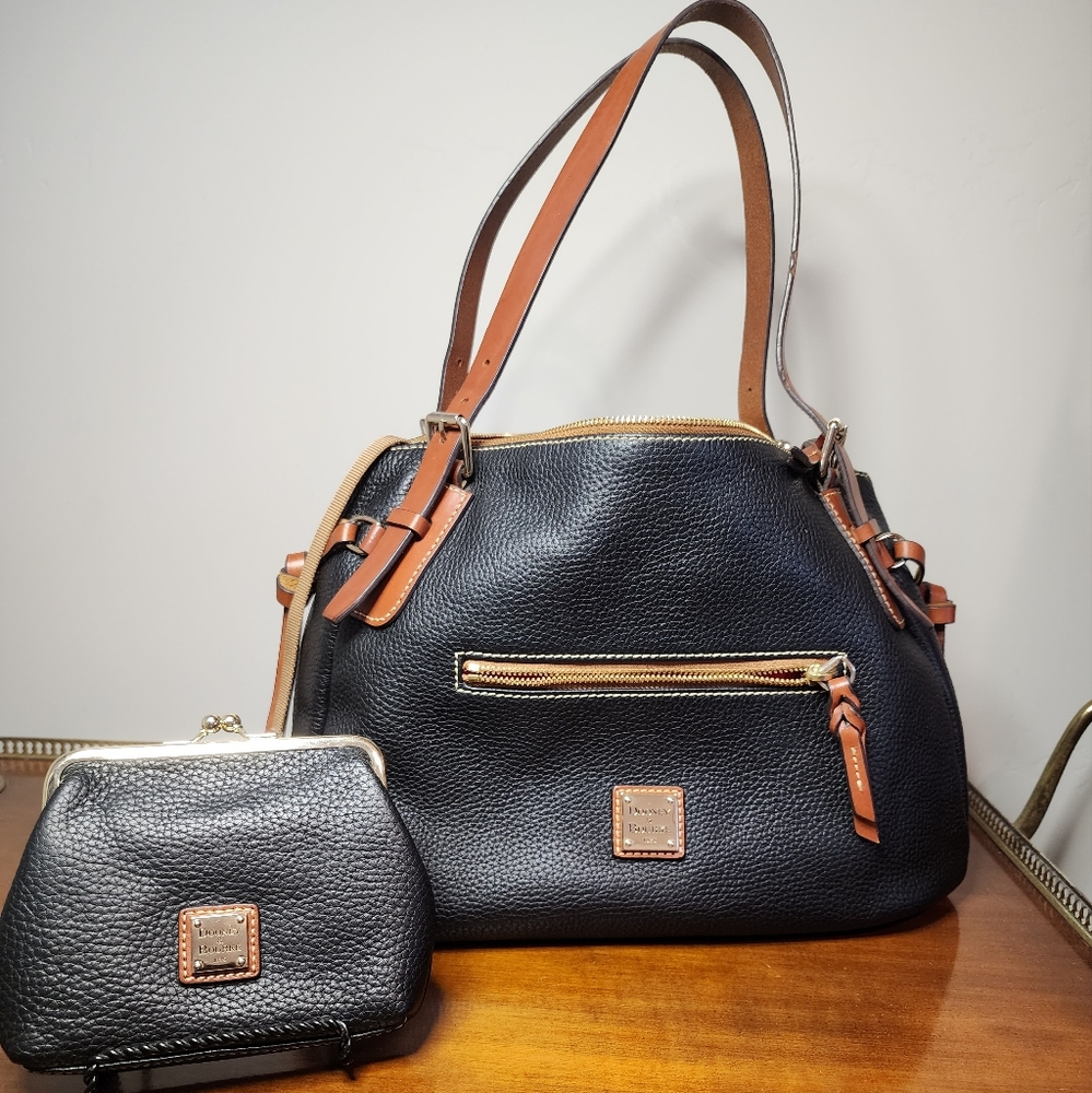 Dooney & Bourke Pebble grain Leather bag and Kiss lock coin wallet.  🔐